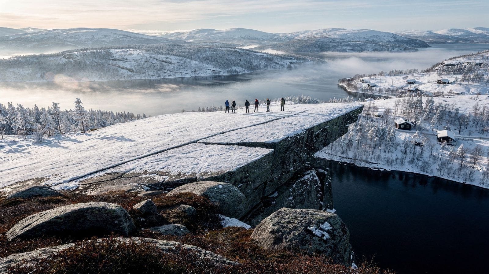 Preikestolen no Inverno: O Que Realmente Muda no Trilho